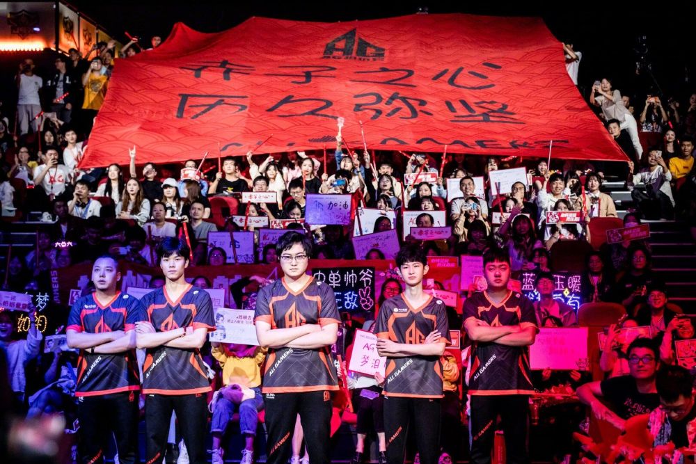 不仅